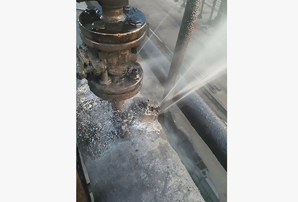 贫铀管道带压堵漏